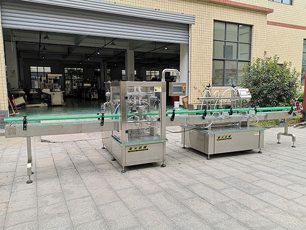 全套濃醬灌裝機生產線實拍圖