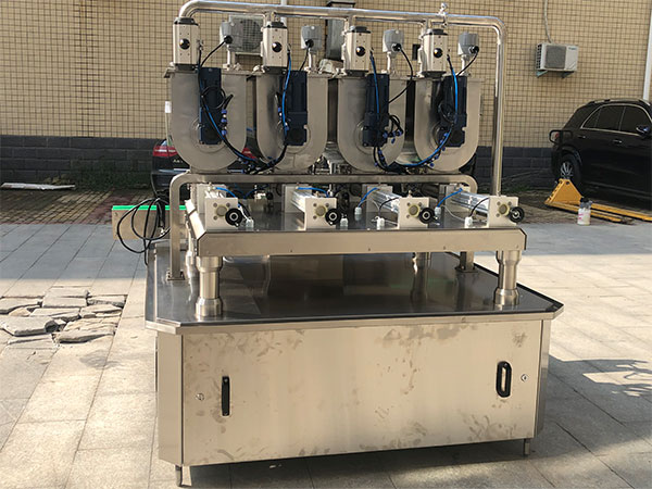 洛陽瓶裝香菇醬灌裝設備實拍圖